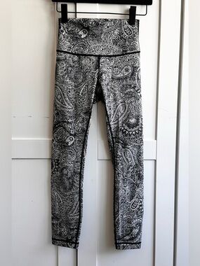 ✨ RARE Lululemon Wunder Under High-Rise Leggings